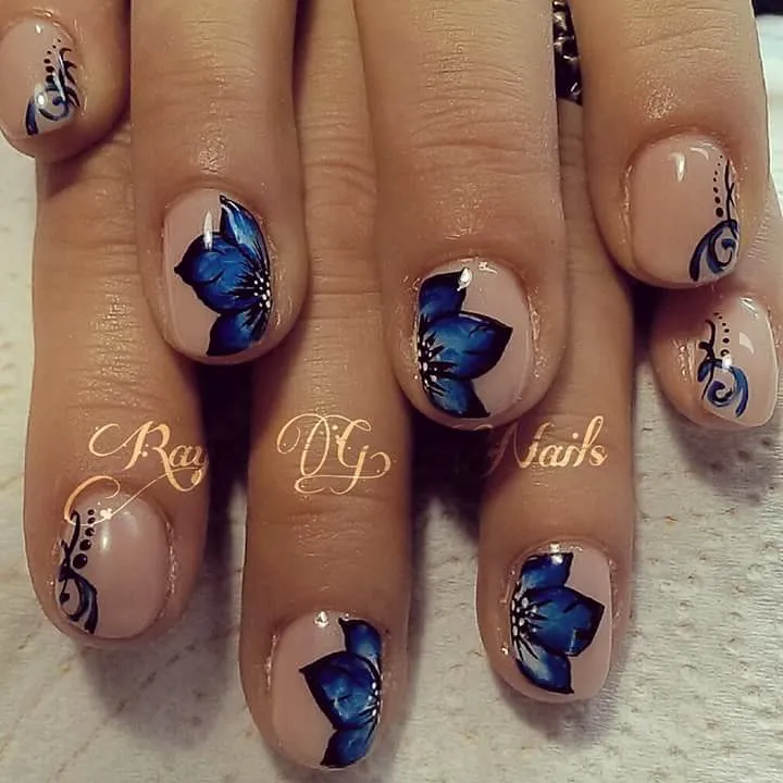 short beige nails