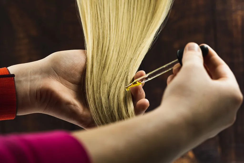 Hair Oil Treatment at Hair Salon
