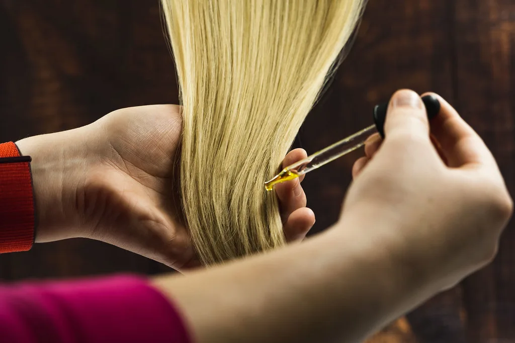 Hair Oil Treatment at Hair Salon
