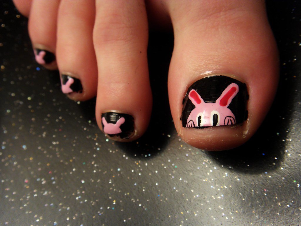Peekaboo Bunny Nail Art