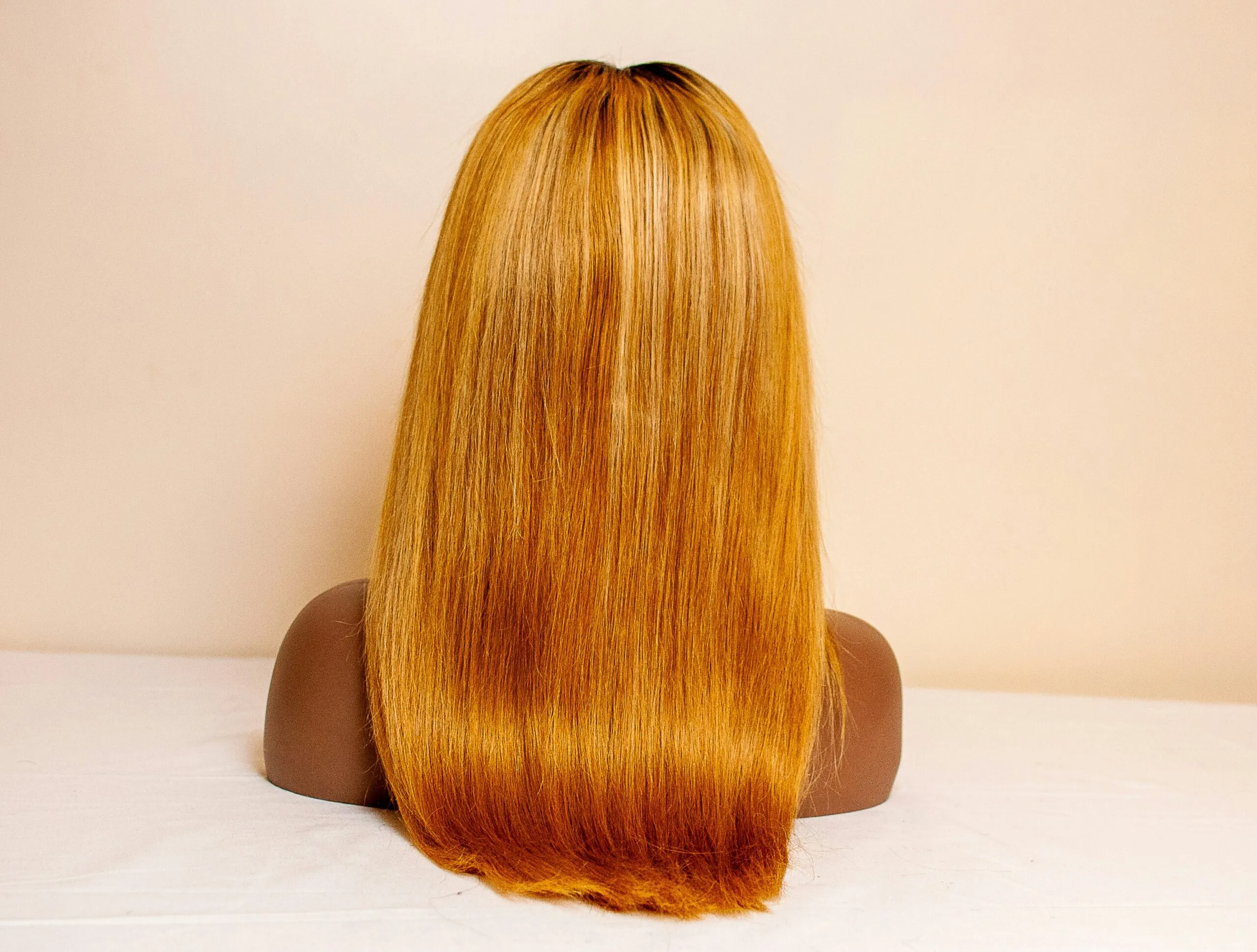 a close up of a hair