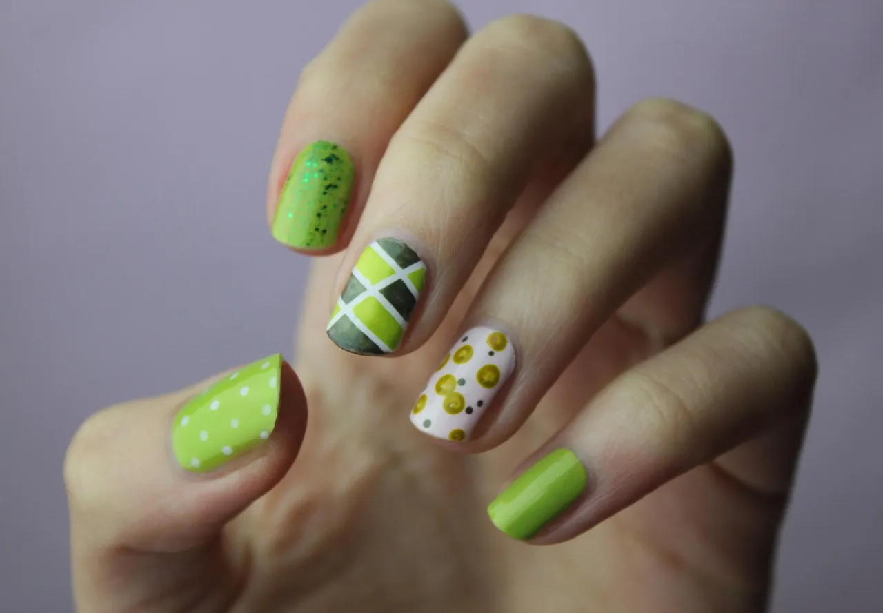 nail art, manicure, nails, nail polish, cuticles, green manicure, green nail art, green nail polish, flowers, fingernails, color, polish, woman, hand, flower background, nature, flower wallpaper, beautiful flowers, nail spa, style, glamour, female, natural nails, elegant nails